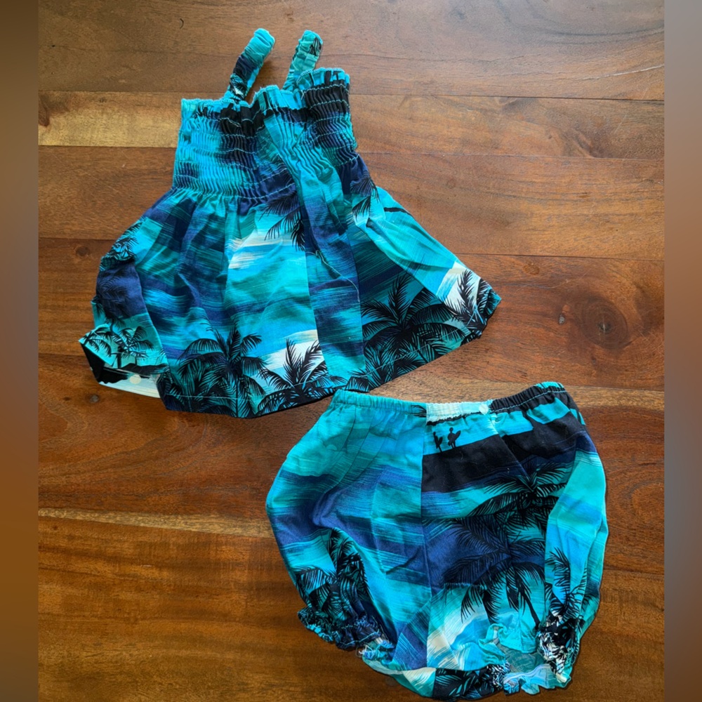 Hawaiian 3-6m dress with bloomers‎
